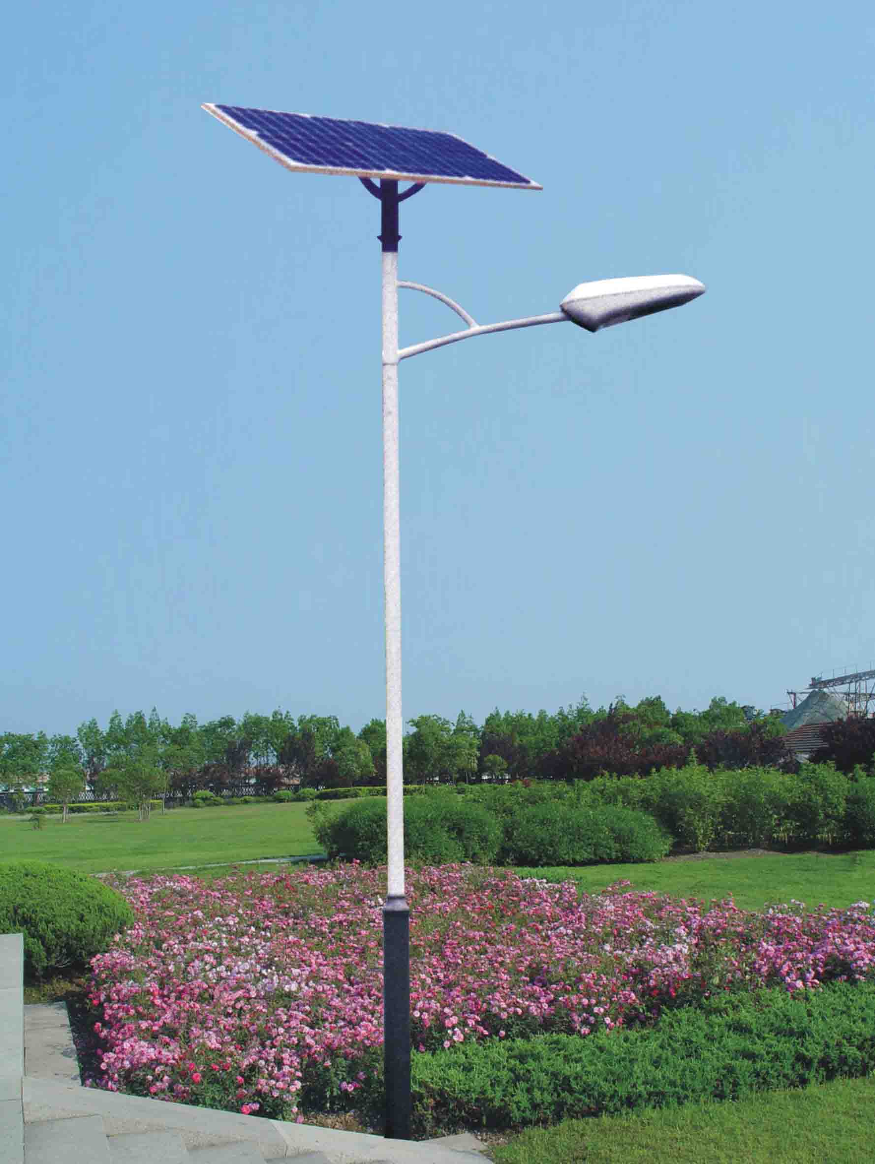 太阳能庭院灯是一套独立的太阳能供电系统(图1)